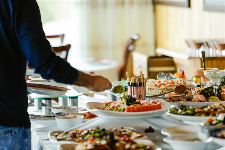 Sunday Buffet at Bay Lodge